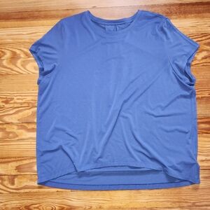 Athleta With Ease Tee in Blue . Size M. #533409